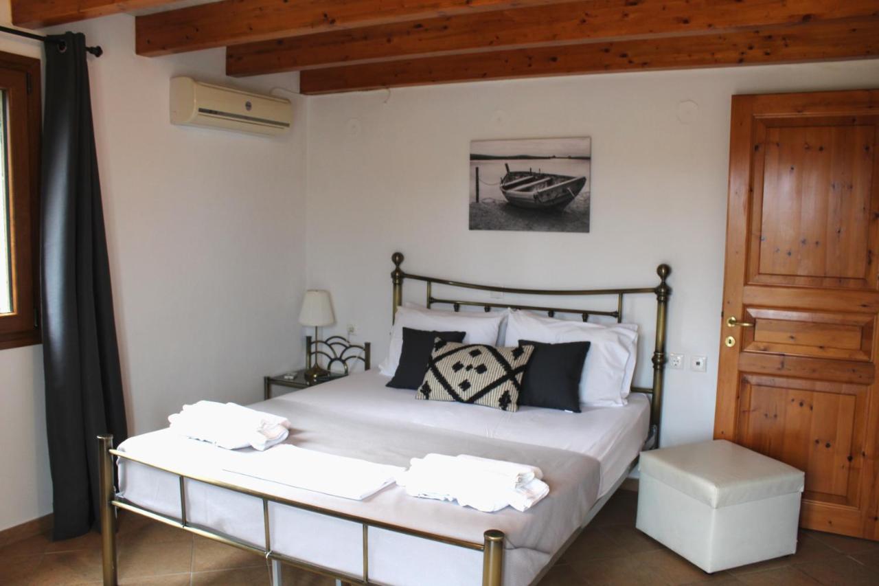 Villa Tenedos Скопелос Екстериор снимка